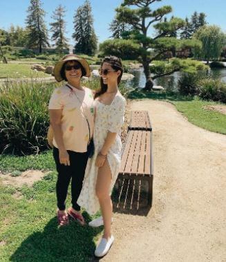 Sham wife Kim Munn and daughter Olivia Munn at The Japanese Garden.